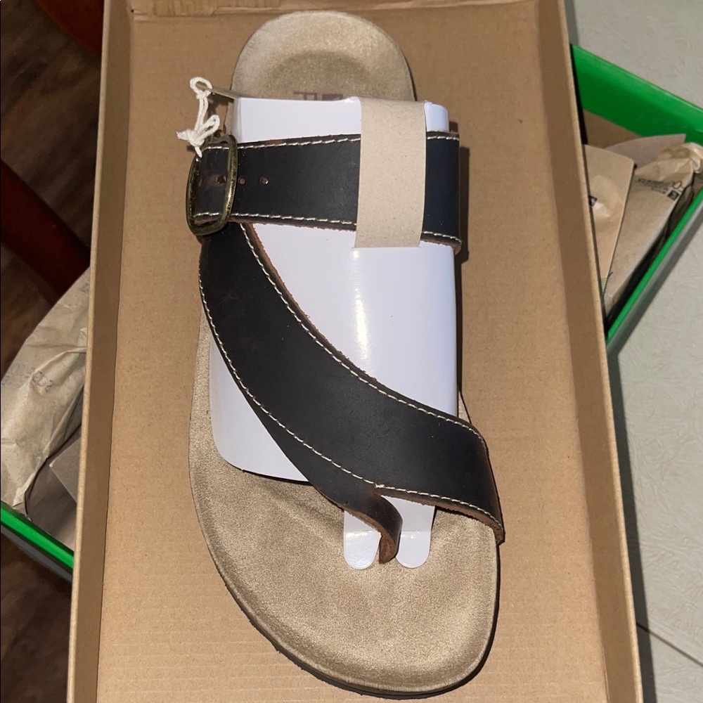 White Mountain Black and White Sandals
